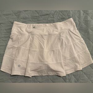 LULULEMON Pace Rival Mini Skirt Regular Length White SIZE 4